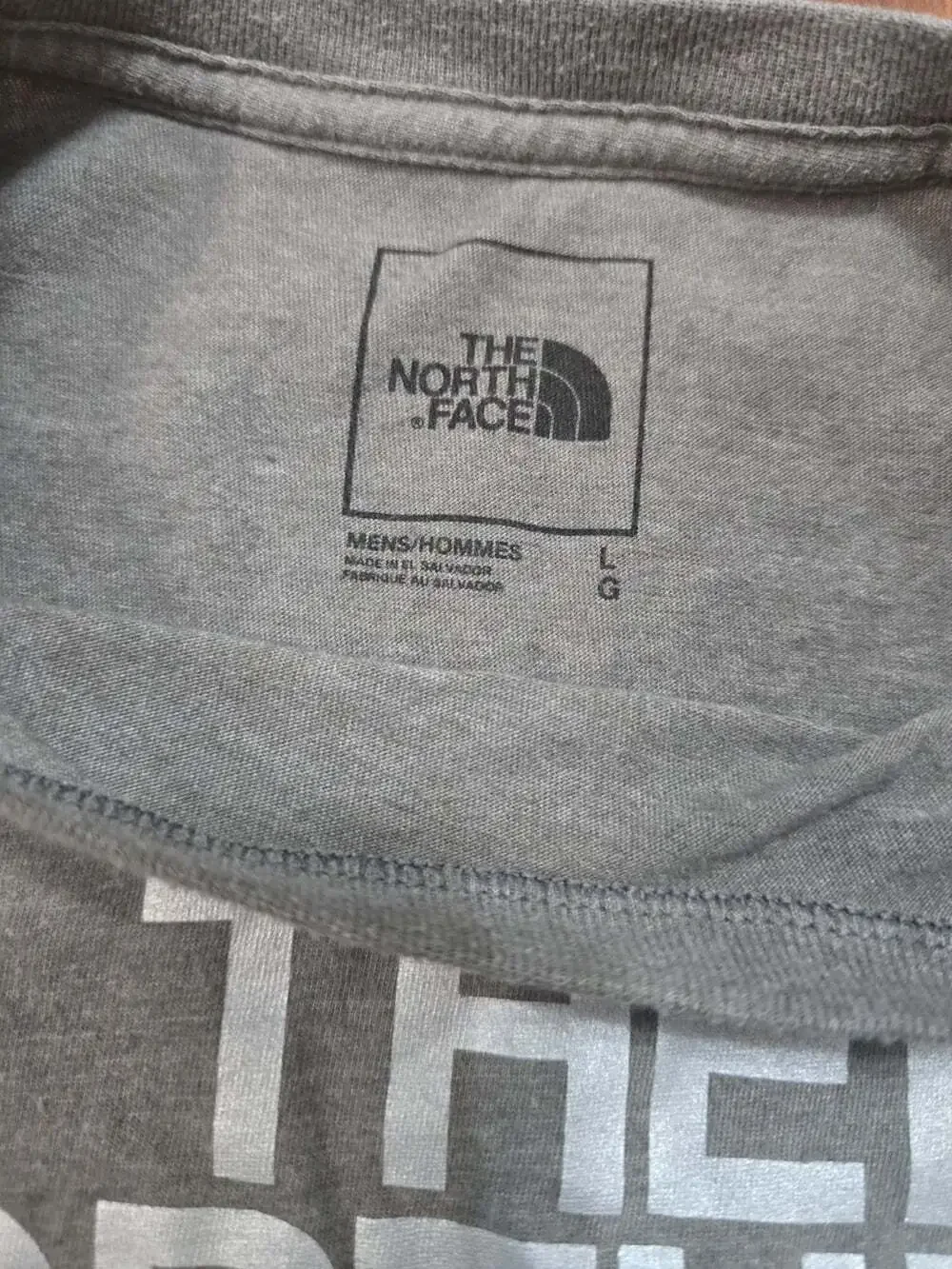 The North Face Graphic T-Shirt Mens Large Gray Excellent Long Sleeve Outdoor
